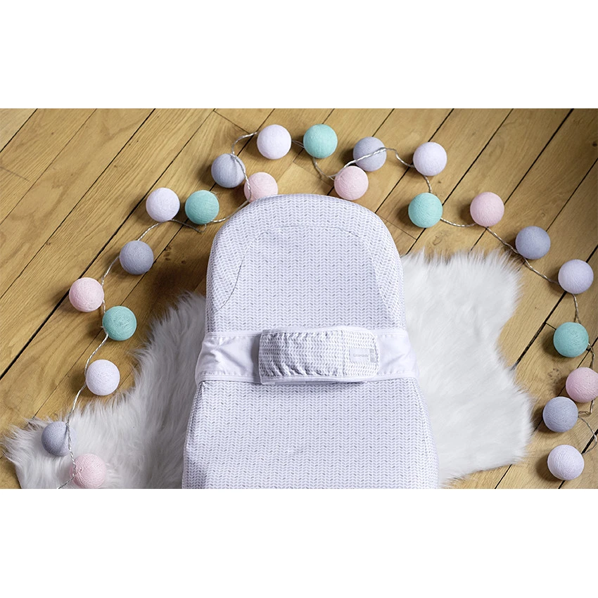 Red Castle Coussin Morphologique Cocoonababy - Leaf 3 Red Castle Coussin Morphologique Cocoonababy - Leaf – Image 2