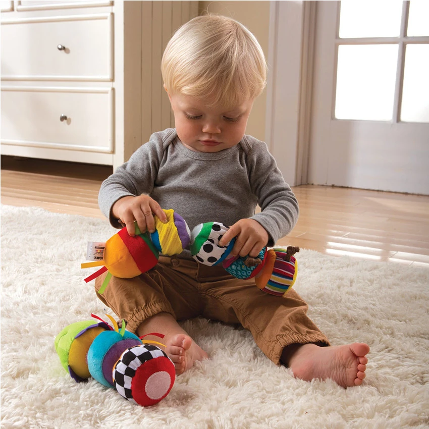 Lamaze Peluche D'activités - Camille La Chenille 5 Lamaze Peluche D'activités - Camille La Chenille – Image 3